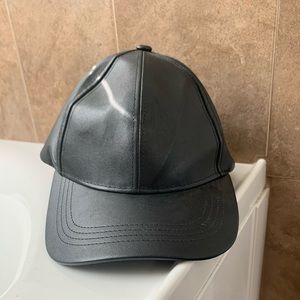 Women’s faux leather baseball cap